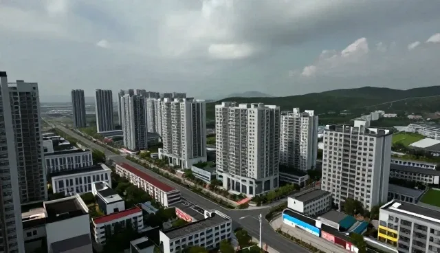 平台稳定性维护:企业展示套餐选型与使用建议